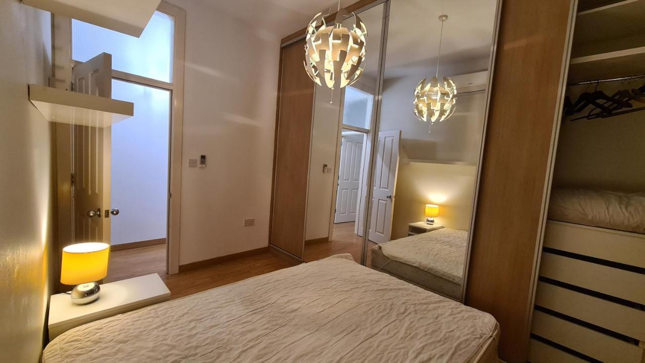 Апартаменты Gibraltar Town Centre Flat With Roof Terrace Экстерьер фото