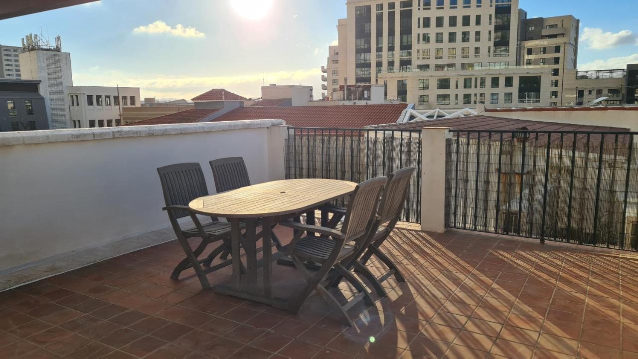 Апартаменты Gibraltar Town Centre Flat With Roof Terrace Экстерьер фото
